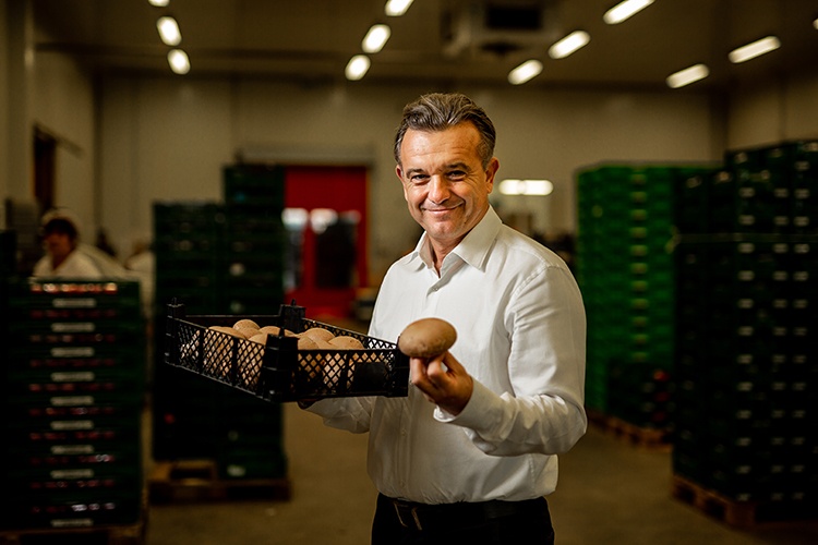 Tovább lazítana a céges rezsicsökkentésen az agrárium